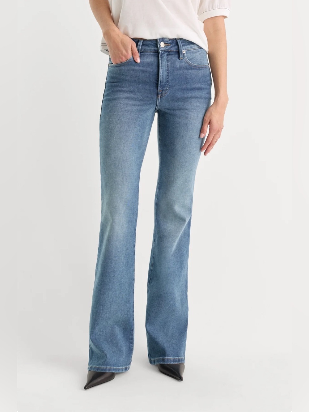 Good American Good Classic Bootcut Jeans in Indigo863 High-Rise Stretch Denim
